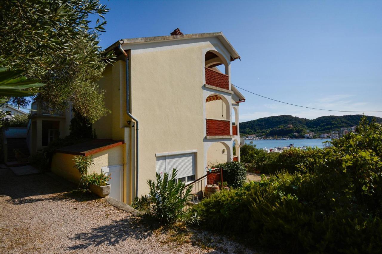 Apartmani Jasmina Supetarska Draga Exterior foto